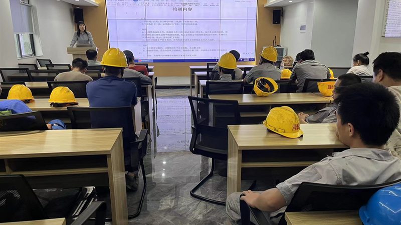 成都电工培训学校学费多少钱