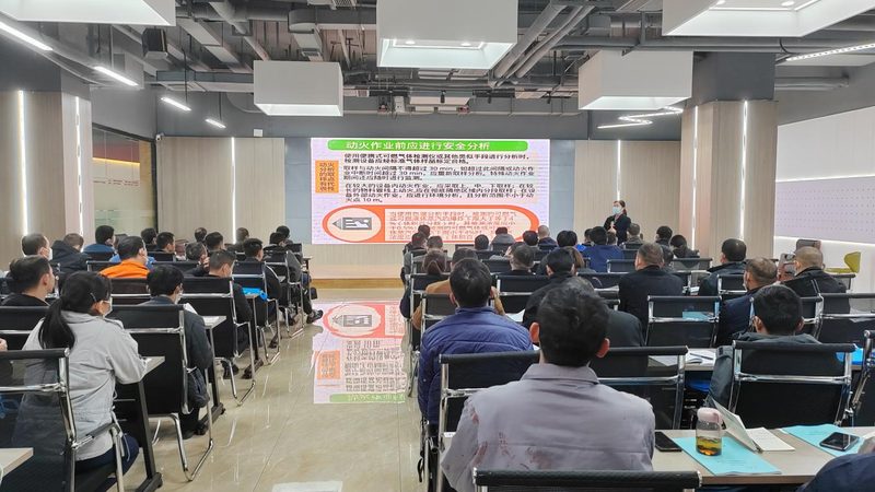 叉车证办理：费用之外，你还需要了解这些