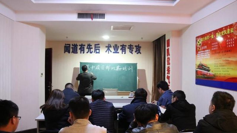 相较于手把焊，氩弧焊具有以下优势：