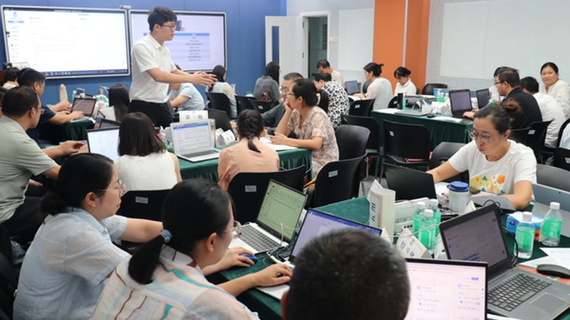 如何挑选一级建造师培训网校？揭秘选择标准与误区